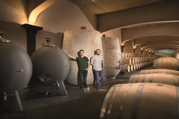 Bodegas Altun - Banos de Ebro/Manueta