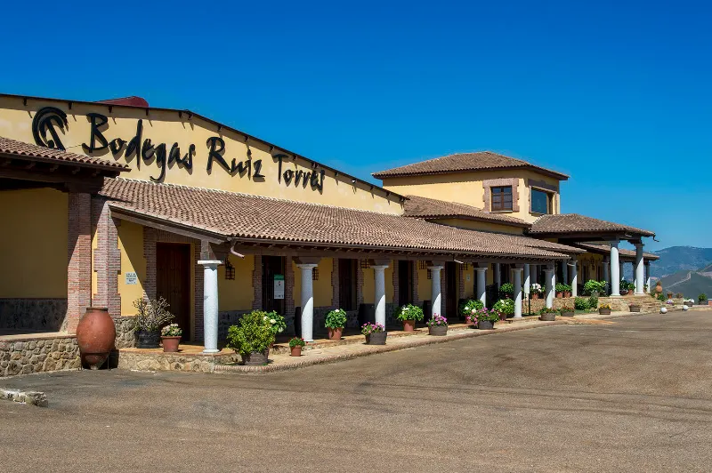 Bodegas Ruiz Torres - Canamero
