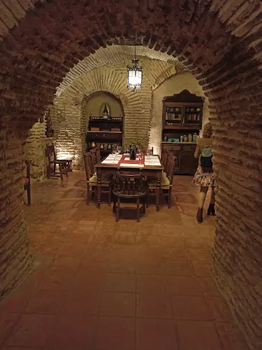 Bodegas Alonso Cuesta - La Torre de Esteban Hambran