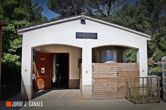 Les Acàcies - Avinyo