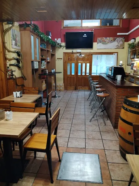 Bodega El CaChe
