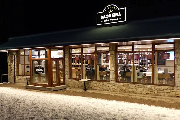 Wine Bar by Viña Pomal - Naut Aran