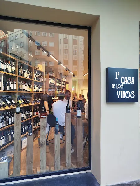 La Casa De Los Vinos